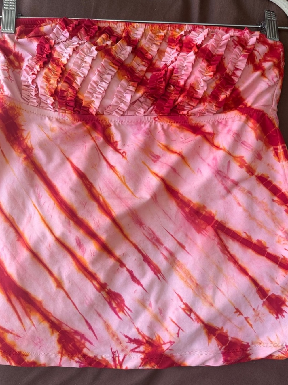 Pink & Red Tie-Dye Strapless Tankini, size L, excellent condition.